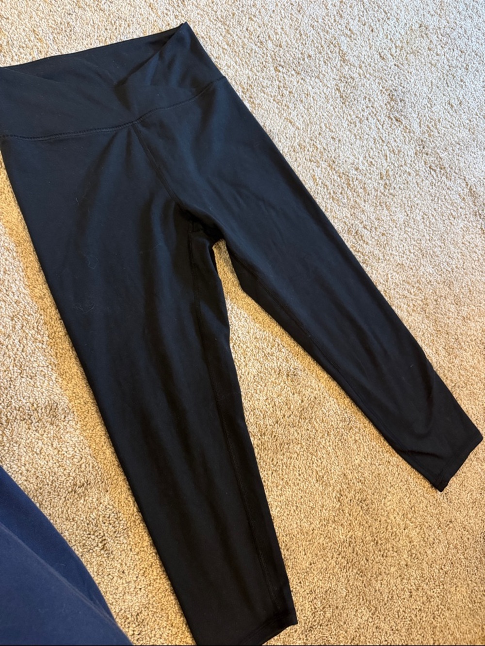 Balance Collection Black cropped Activewear Leggings